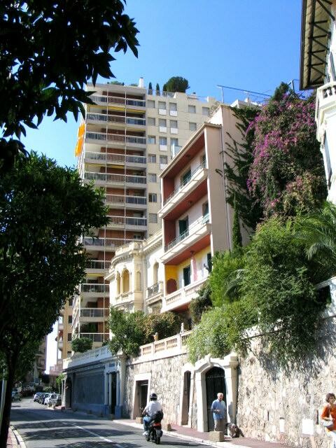 Box à louer au Granada - Location d'appartements à Monaco