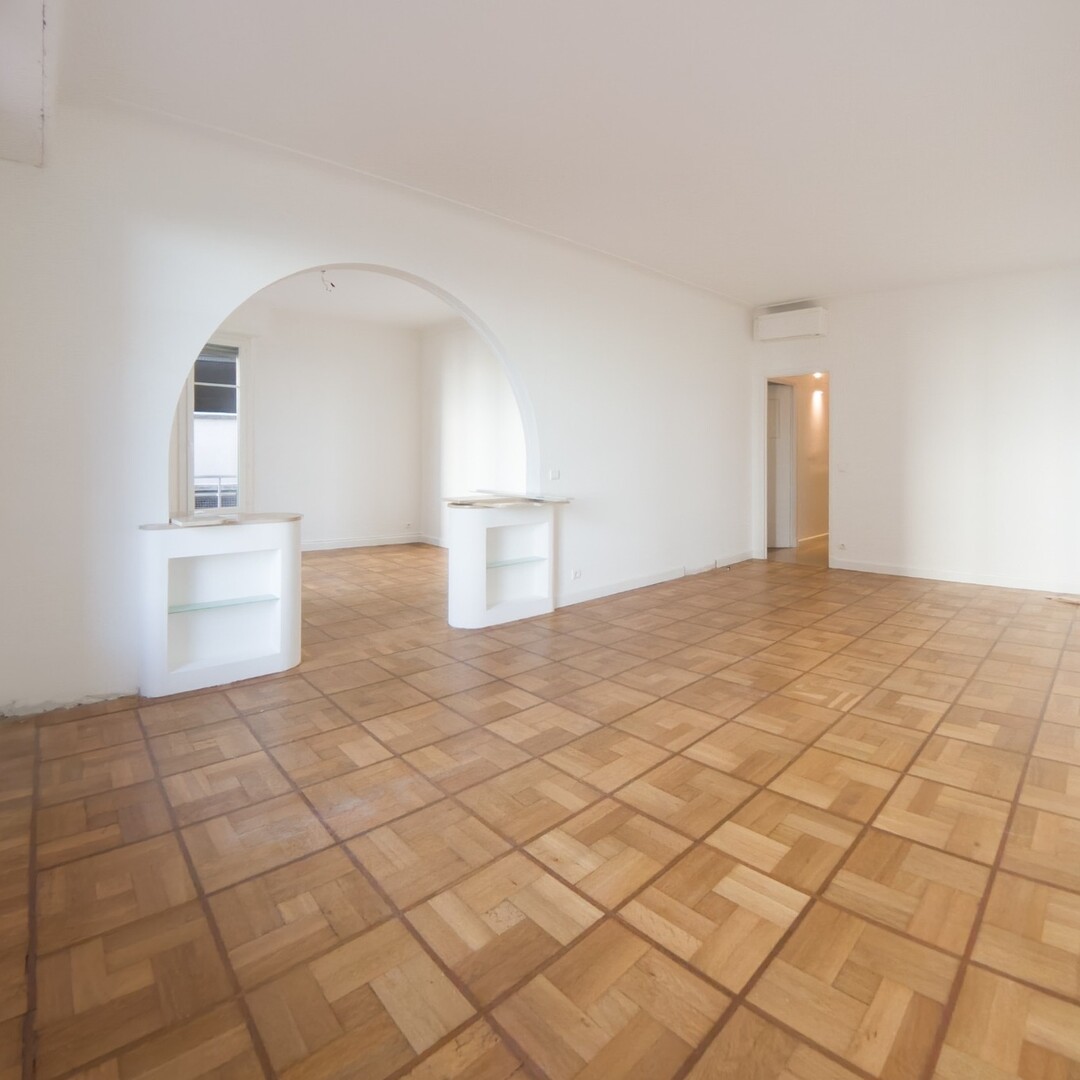 3 pièces entièrement rénové - Intérieur soigné avec aperçu mer - Location d'appartements à Monaco