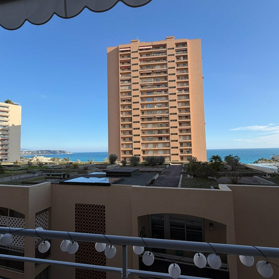 3 pièces entièrement rénové - Intérieur soigné avec aperçu mer - Location d'appartements à Monaco