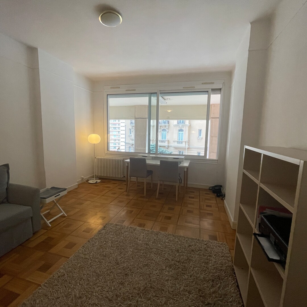 Très central - Grand studio au Continental - Location d'appartements à Monaco