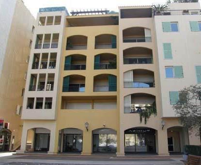 Bureaux administratifs avec belle vitrine - Fontvieille - Location d'appartements à Monaco