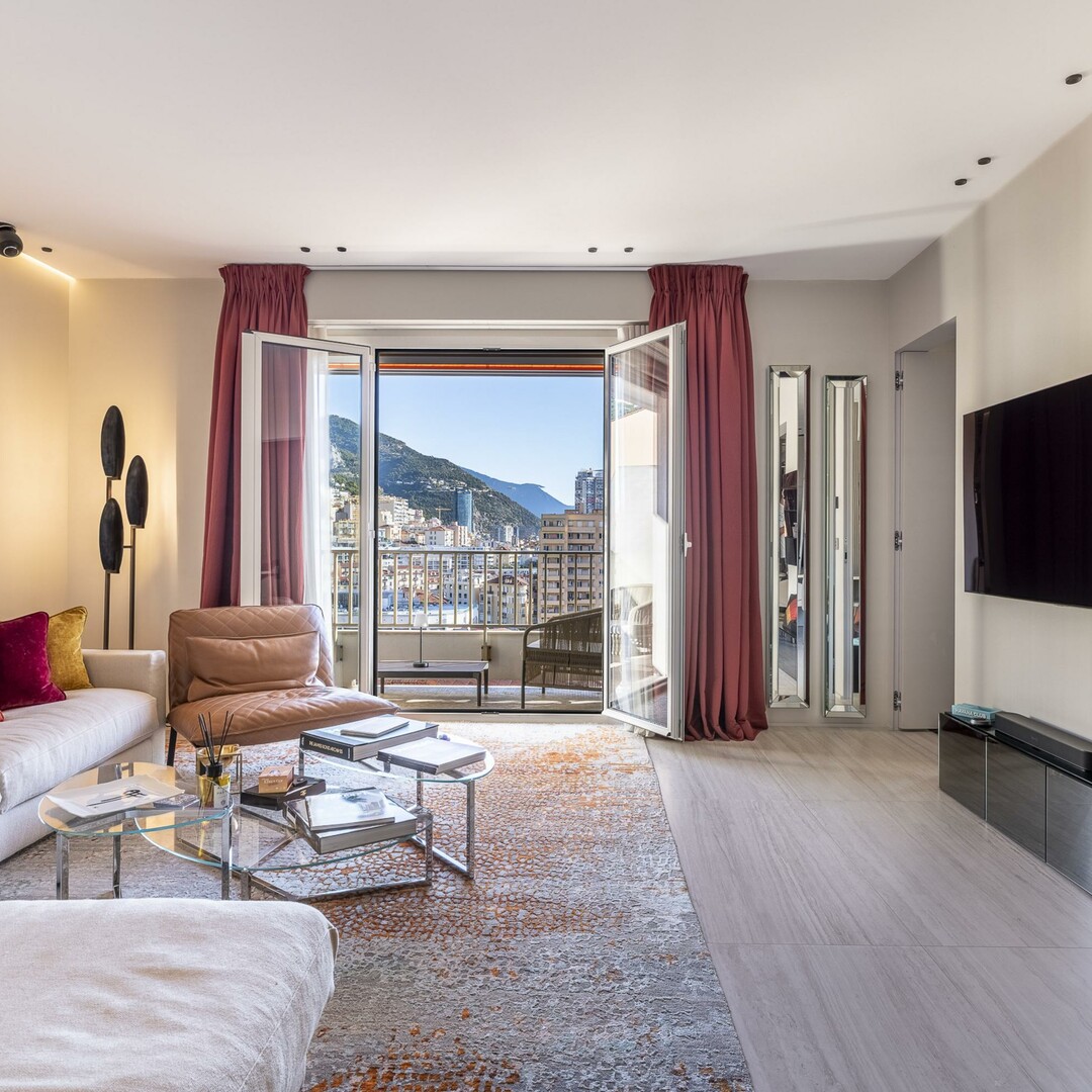 Très beau 3 pièces rénové et meublé | Vue mer, montagnes et ville - Location d'appartements à Monaco
