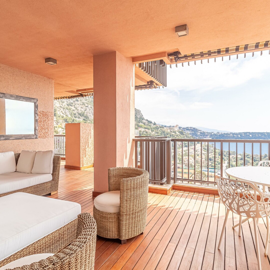 Grand appartement meublé au Parc Saint Roman - Location d'appartements à Monaco