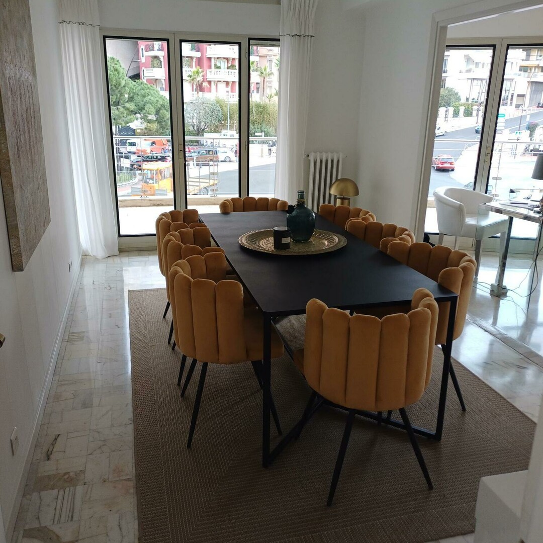 3P AVEC VUE SUR LE PORT ET LE CIRCUIT F1 - Location d'appartements à Monaco