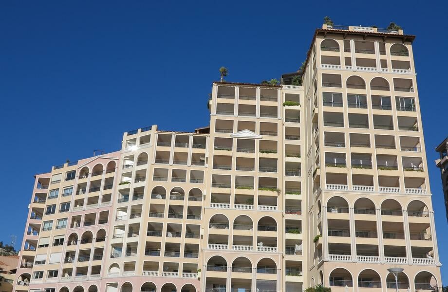 LUXUEUX 5 PIÈCES AVEC VUE PORT DE CAP D'AIL - Location d'appartements à Monaco