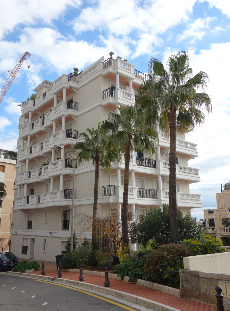 GRAND STUDIO AVEC ALCOVE - Location d'appartements à Monaco