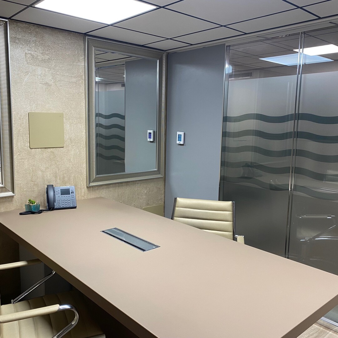 Bureau meublé dans un immeuble de standing - Location d'appartements à Monaco