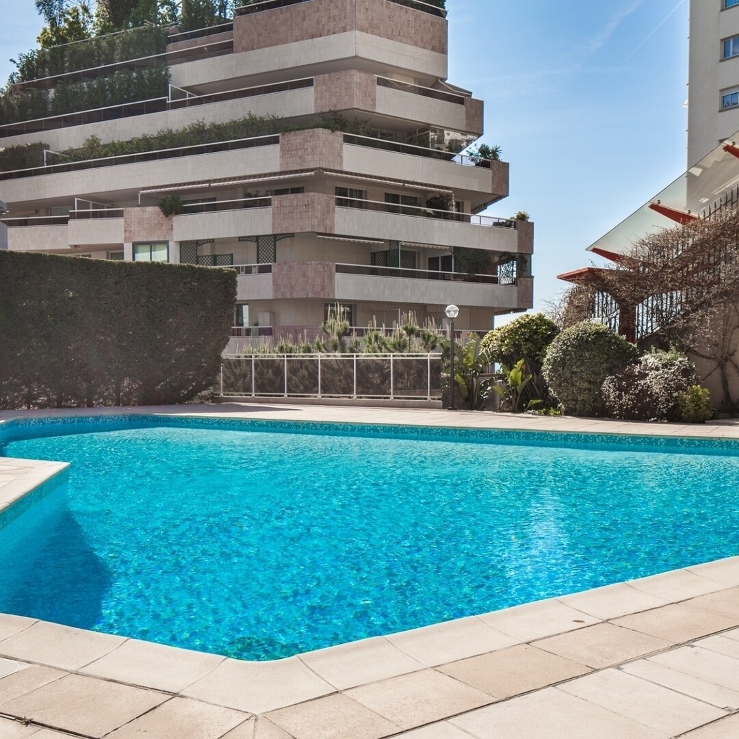 TRES BEL APPARTEMENT - Location d'appartements à Monaco