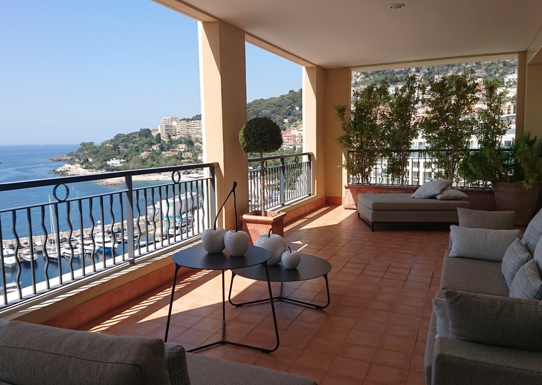 5 PIÈCES AVEC PISCINE & JARDIN PRIVÉ - Location d'appartements à Monaco