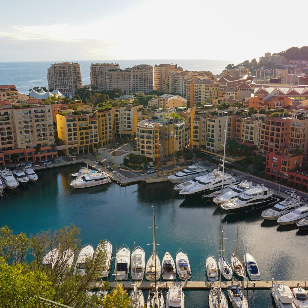 BUREAU PROCHE DU STADE LOUIS II - FONTVIEILLE - Location d'appartements à Monaco