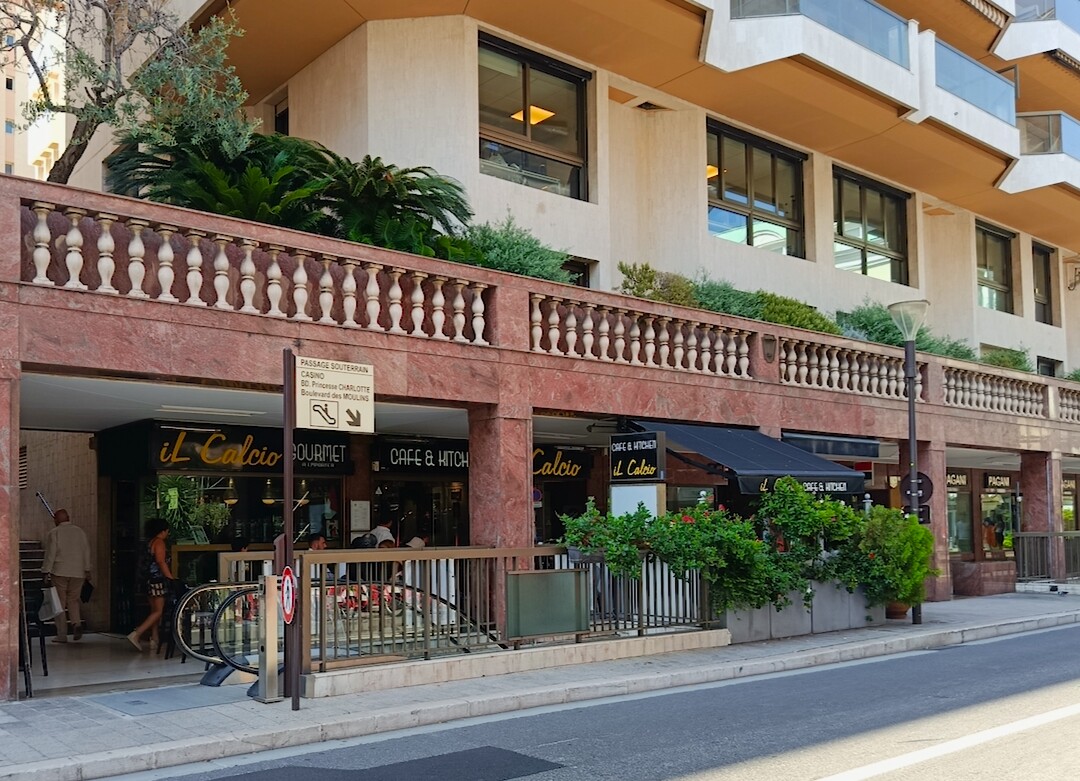 Le Régina - Boulevard des Moulins