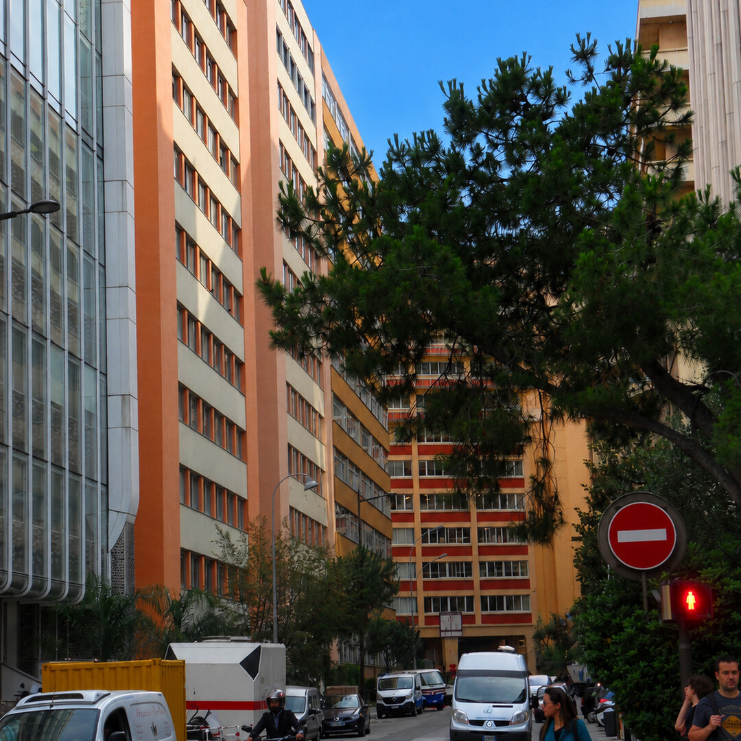 Local en étage, situé dans l'immeuble ‟Les Industries‟ - Monaco