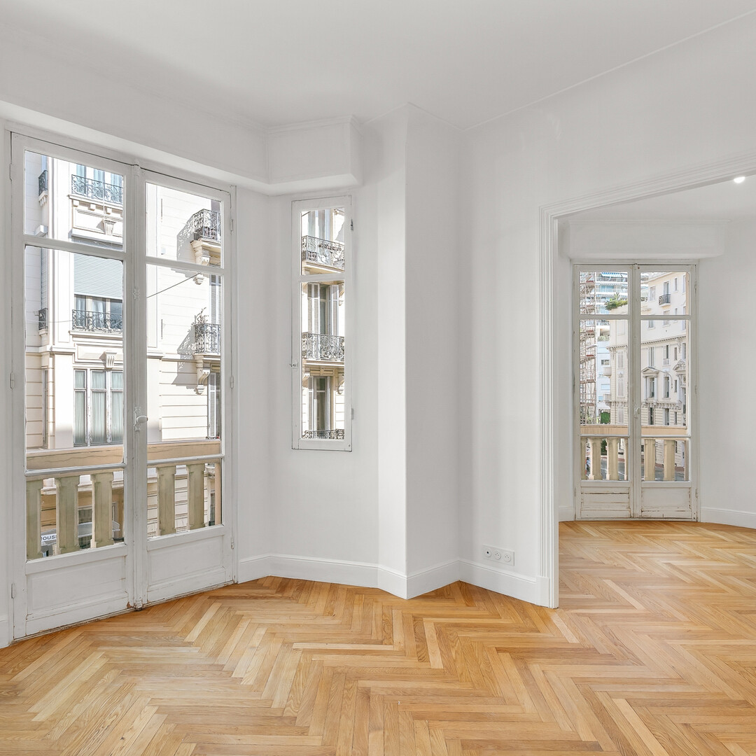 Nouveauté - Location Appartement 2 pièces Monaco Saint Roman sous loi 887