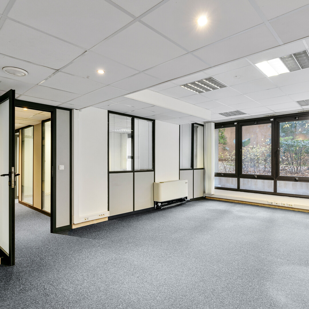 Location - Nouveauté - Rare spacieux bureaux