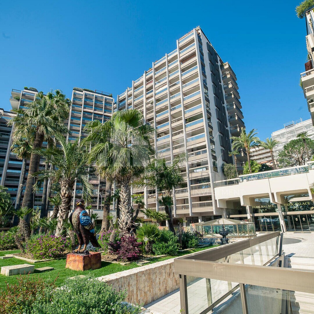 Bail commercial de 743 m2 en plein coeur du Carré d'Or