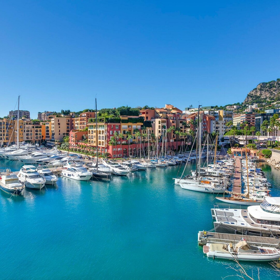 BUREAU RENOVÉ  |  A LOUER  |  FONTVIEILLE VUE MER  | 91 M2