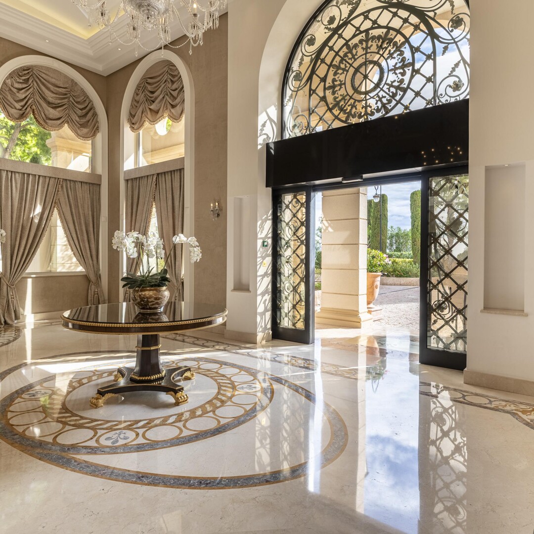 Somptueux appartement | 4-5 chambres | Prestations luxueuses | Vue à 360°