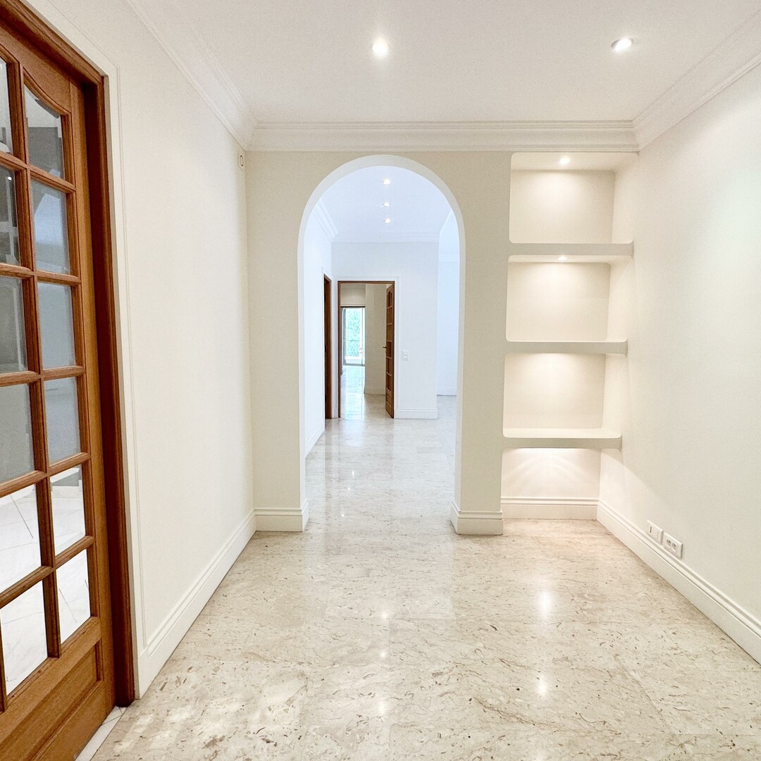 Appartement unique | 4 chambres | 3 parkings | Proche ISM