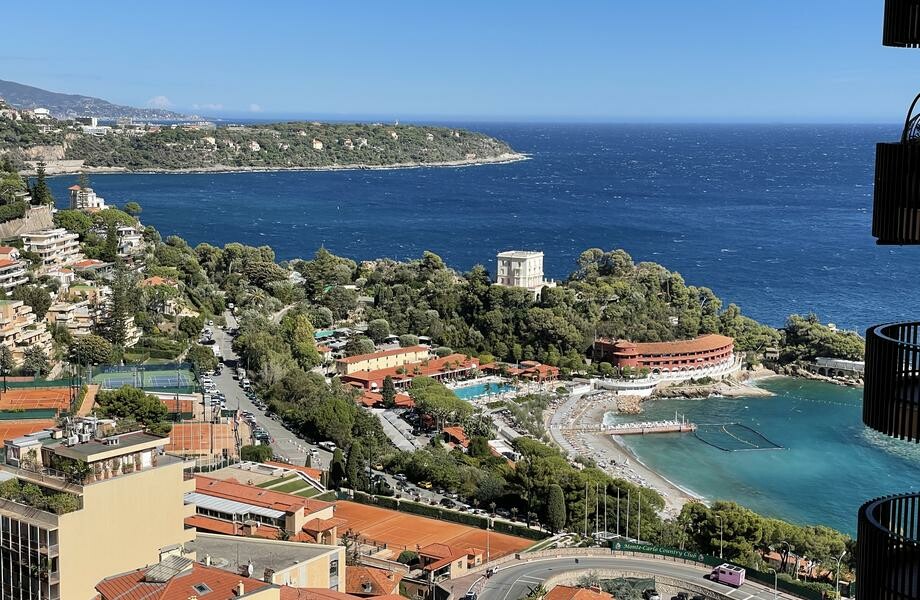 Beau 3 pièces rénové avec vue mer