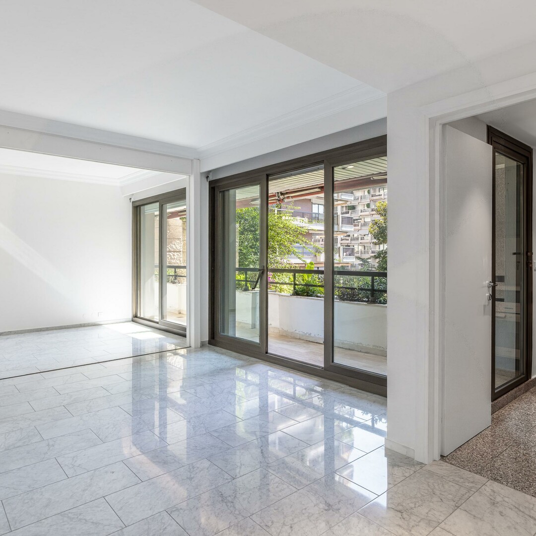 Bel appartement entièrement rénové au coeur de Monte-Carlo