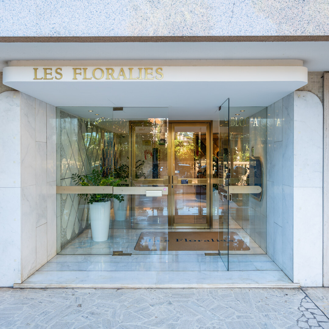 LES FLORALIES - Carré d'Or - 4 Pièces Rénové et Meublé - Vue sur les Jardins du Casino