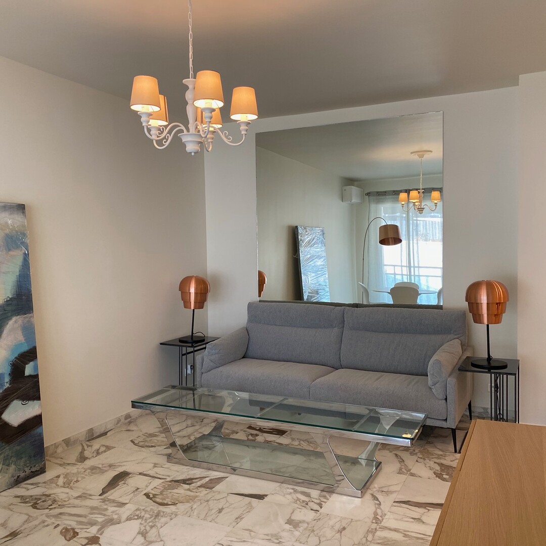 Appartement rénové usage mixte