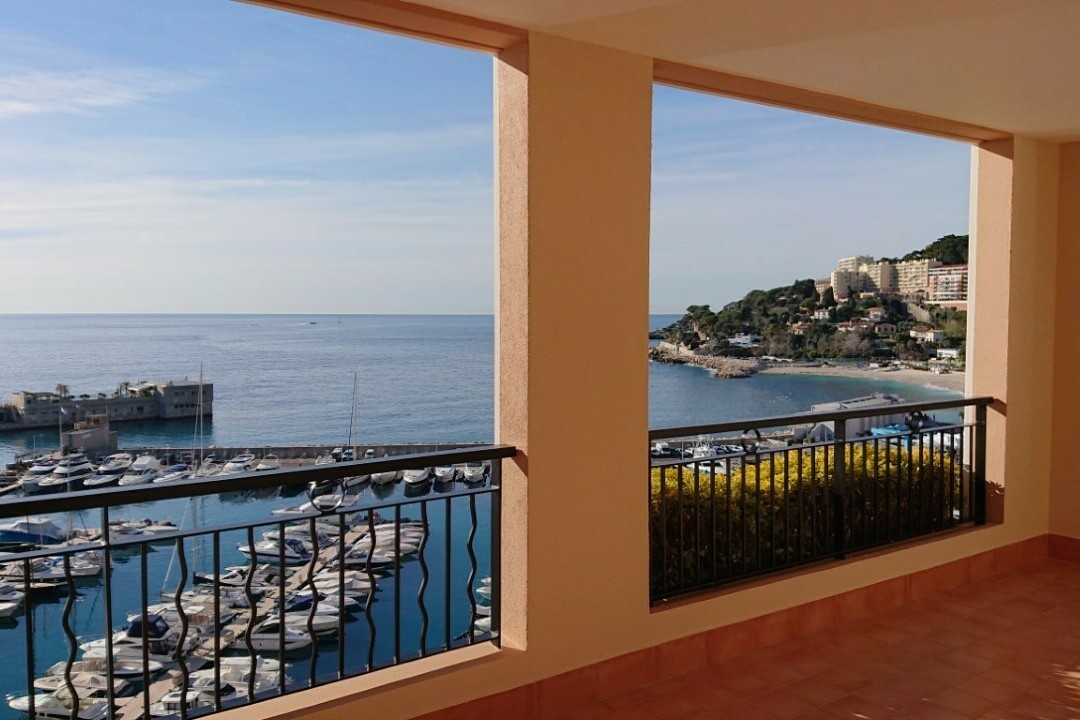 Grand appartement vue mer