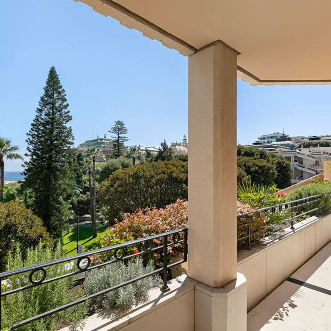 APPARTEMENT 5 PIECES DE GRAND STANDING