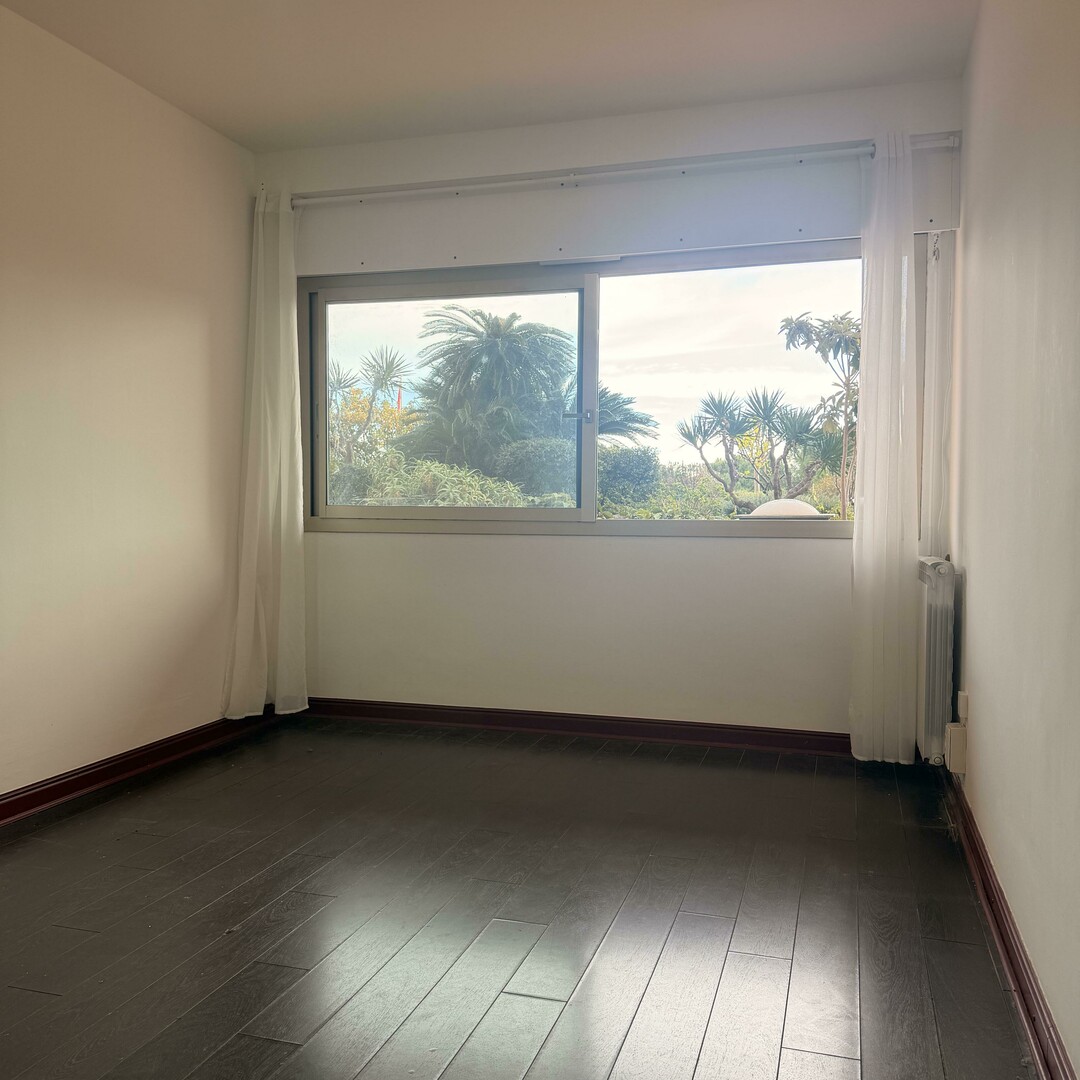 APPARTEMENT USAGE MIXTE