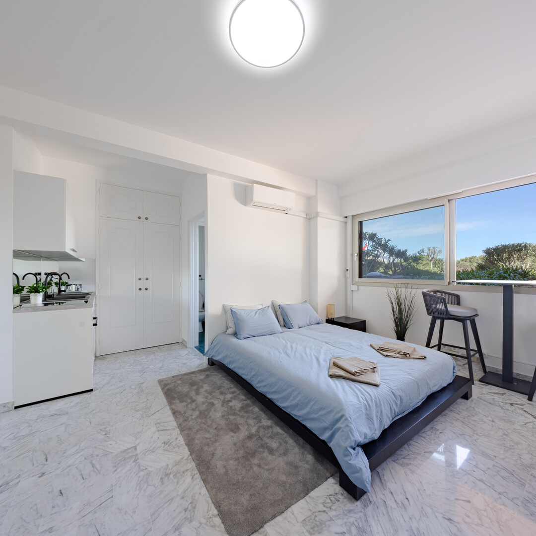 STUDIO RÉNOVÉ USAGE MIXTE