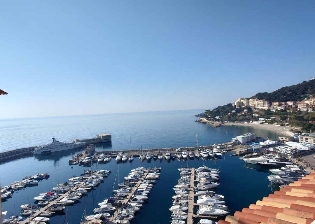 MAJESTUEUX 4 PIECES AVEC PISCINE PRIVATIVE - FONTVIEILLE