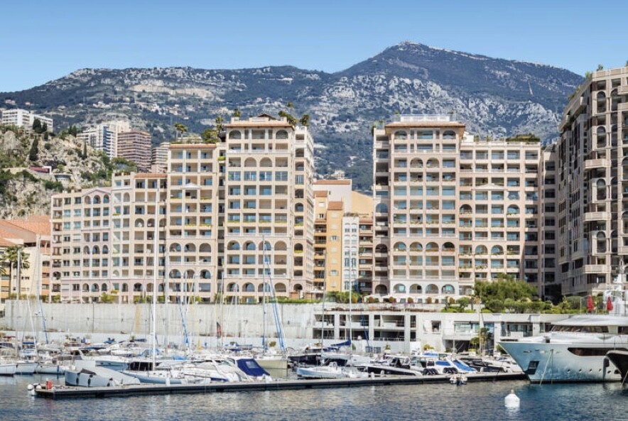 APPARTEMENT 5 PIÈCES MEMMO CENTER