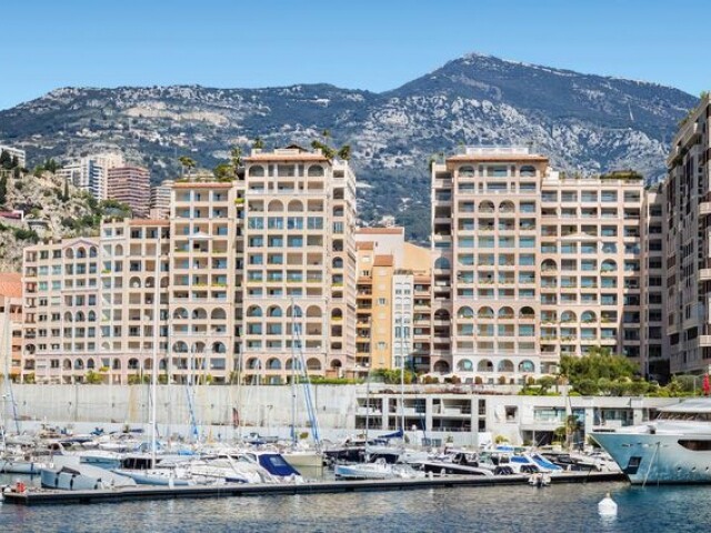 Appartement de 1 chambre dans l’immeuble avec commodités