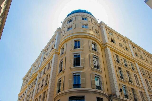 CARRE d'OR / LOCAL POUR LOCATION PRECAIRE - Location d'appartements à Monaco