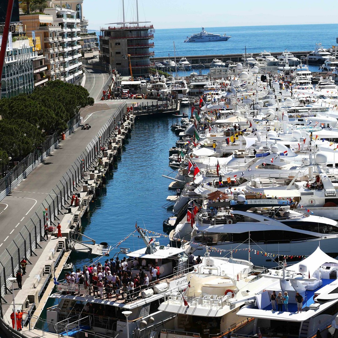 Appartement de 3 pièces sur le Port | Vue Circuit F1 - Location d'appartements à Monaco