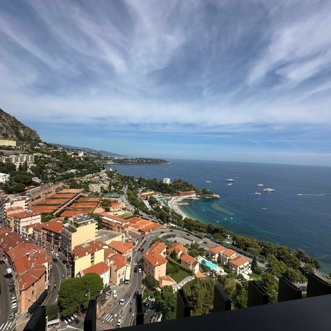 PARC SAINT ROMAN A LOUER : 2 Pièces - vue mer - terrasse - parking