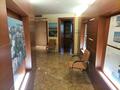 Grand bureau, 5 zones de travail - Location d'appartements à Monaco