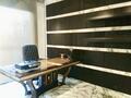 Bureau sur le Port de Fontvieille - belle vitrine (CMB 038-0382) - Location d'appartements à Monaco