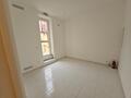 LOCAL/BUREAU AVEC VITRINE - Location d'appartements à Monaco