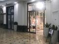 LOCAL AVEC VITRINE LOCATION BAIL PRÉCAIRE - Location d'appartements à Monaco