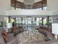 VILLA D’EXCEPTION EN BORD DE MER - Location d'appartements à Monaco