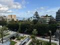 Appartement luxueusement rénové de deux chambres avec vue sur la mer dans le Carré d’Or - Location d'appartements à Monaco