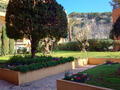 Bureau avec vitrine et vue sur le jardin - Location d'appartements à Monaco